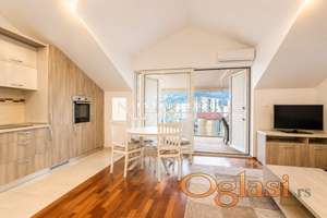 Prodaja dvosobnog stana 79 m² sa garažom i pogledom na more – Igalo, Herceg Novi